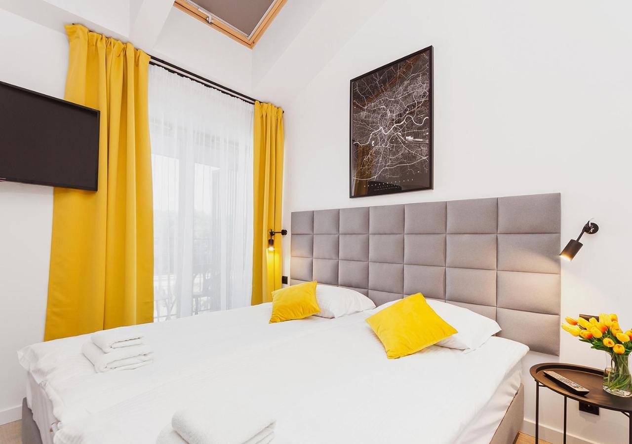 Aaron Aparthotel Cracovie Extérieur photo