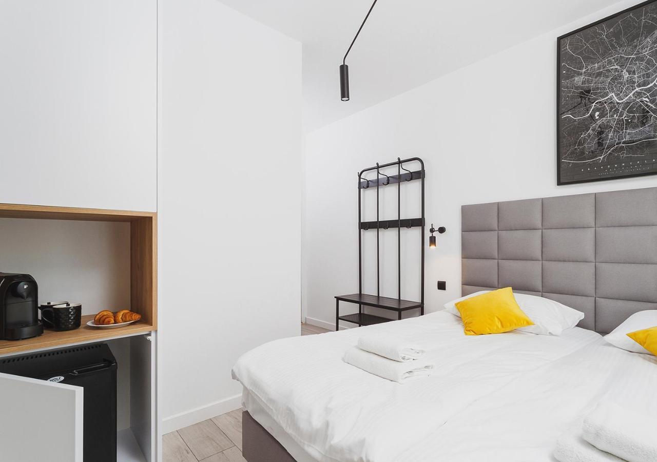Aaron Aparthotel Cracovie Extérieur photo