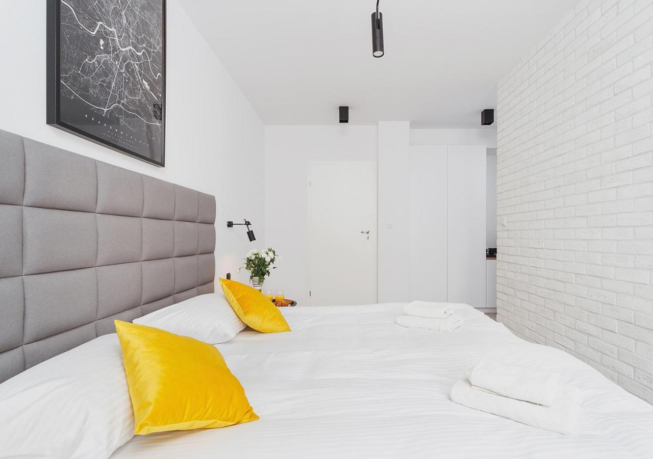 Aaron Aparthotel Cracovie Extérieur photo